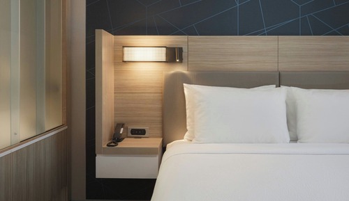 Suite, 1 King Bed with Sofa bed, Non Smoking (Hearing Accessible)