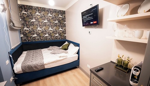 Room 7