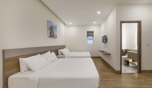 Superior Single Room, 2 Queen Beds
