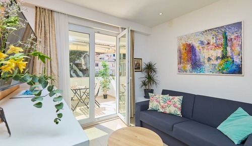 Apartment (2 Bedrooms)