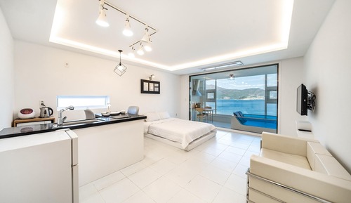 Basic Room, 1 Bedroom (byeol net)