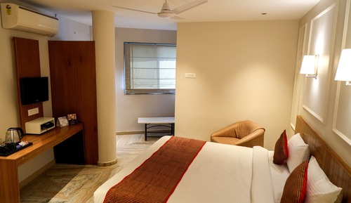 Superior Room, City View