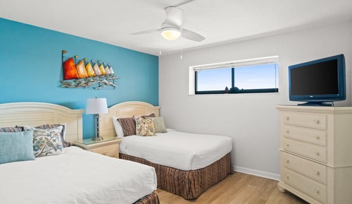 Condo, 2 Bedrooms, Ocean View (909B)