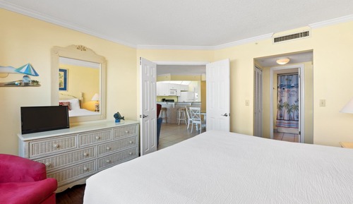Condo, 2 Bedrooms, Ocean View (304A)
