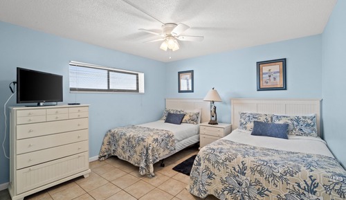 Condo, 2 Bedrooms, Ocean View (1114C)
