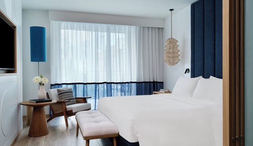 Classic Room, 1 King Bed