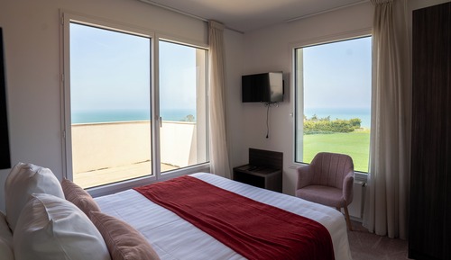 Deluxe Suite, Sea View