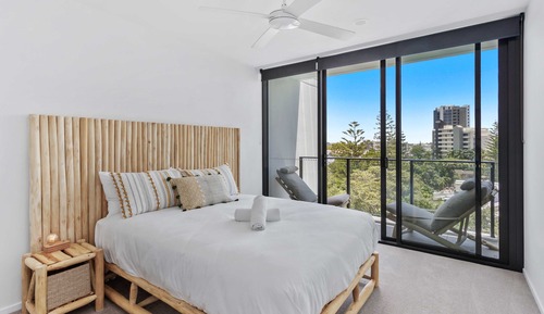 Two Bedroom Two Bathroom Ocean View Apartment - Level 4