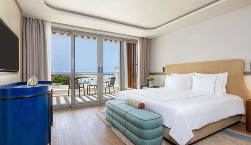 Senior Suite Beach side