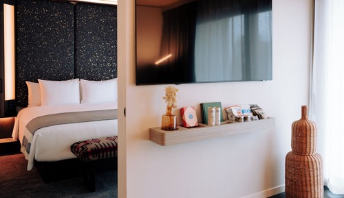 2 Bedroom Suite with Balcony