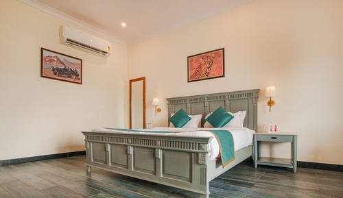 Deluxe Double Room, Garden View