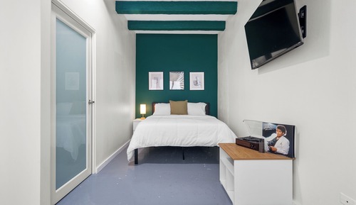 Apartment (3 Bedrooms)