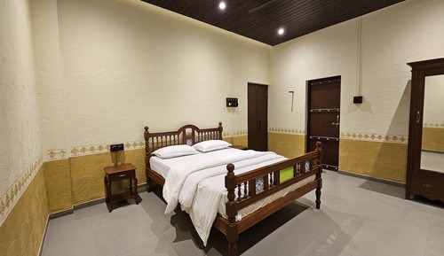 Deluxe Double Room, 1 Queen Bed, Garden View