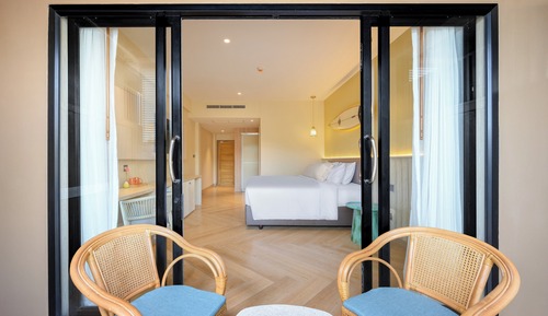 Deluxe Double Room, 1 King Bed, Balcony