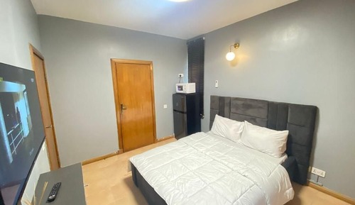 Deluxe Studio Suite