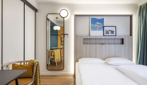 Studio (Twin Beds)