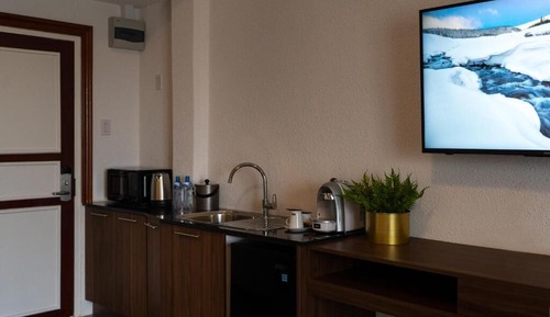 Deluxe Room, Balcony, City View