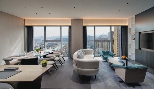 Suite (Riverside)