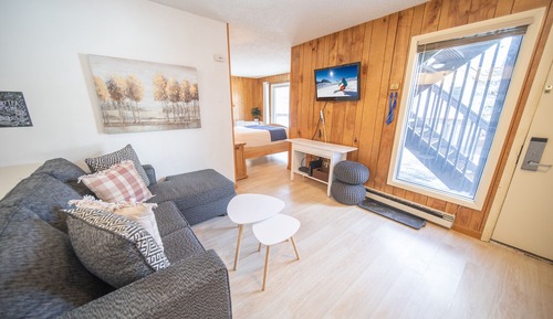 Condo (Key Condo 2930A)