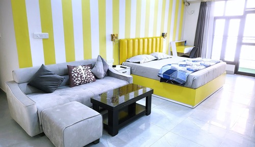 Premier Room