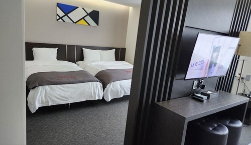 Premier Twin Room