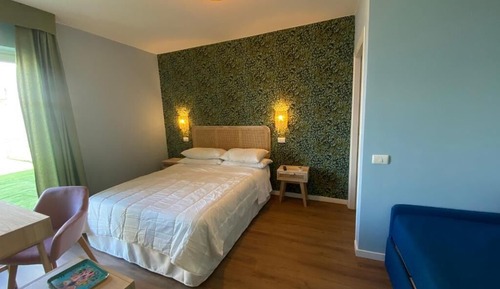 Superior Triple Room, Partial Sea View