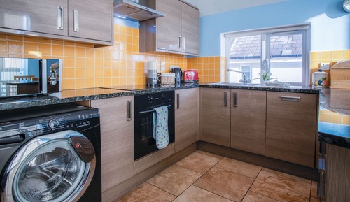 Apartment (2 Bedrooms)