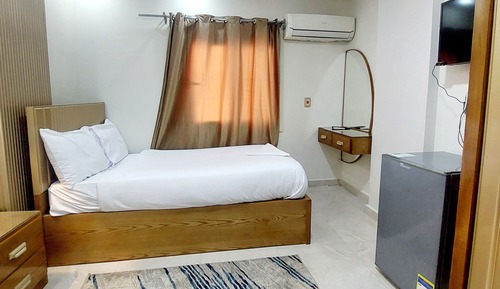 Deluxe Single Room