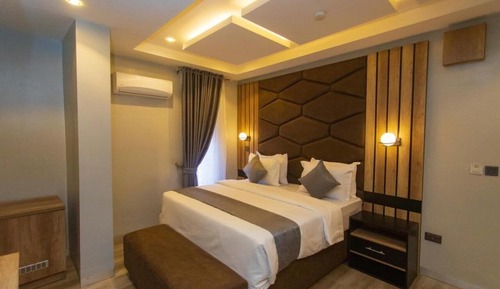 Luxury Room