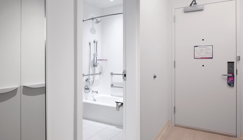 Mobility Accessible Pool View Standard Room, w/ADA tub (Includes Early Park Admission*)