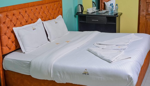 Deluxe Studio Suite