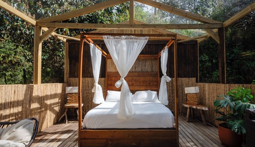 Deluxe Cabin, 1 Queen Bed, Bathtub, Mountain View