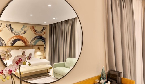 Superior Room, 1 King Bed with Sofa bed