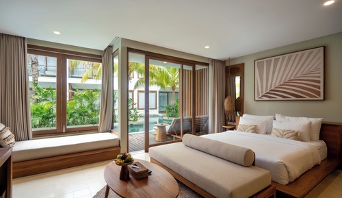 Deluxe Lagoon Pool Access