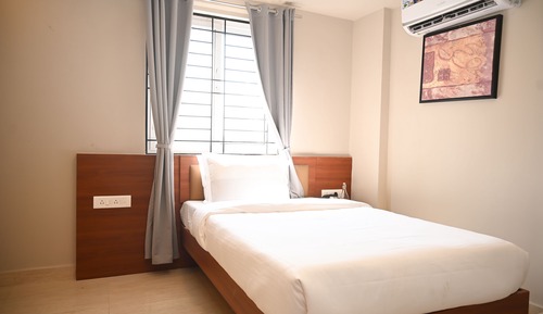 Deluxe Single Room