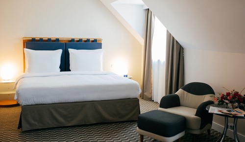 Junior Suite (Square View)