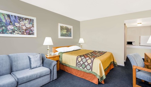 Standard Room, 1 Queen Bed