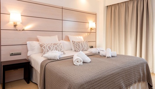 Deluxe Double Room, Balcony, Pool View
