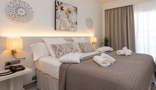 Deluxe Double Room, Balcony