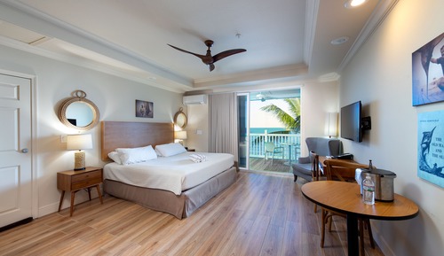 Accessible Premium Waterfront with King Bed Non-Smoking