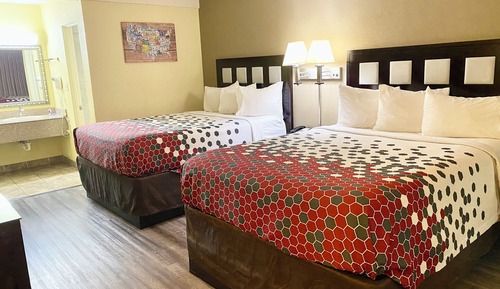 Room, 2 Queen Beds, Non Smoking