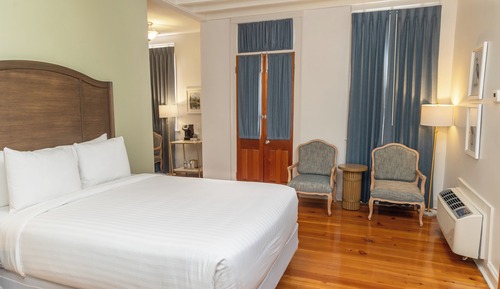 Deluxe Room, 1 King Bed