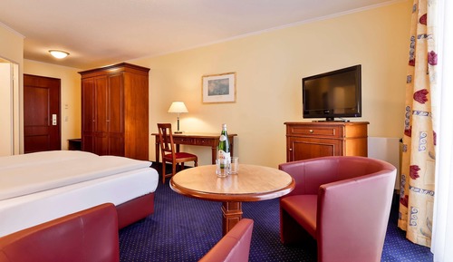 Superior room with double bed or twin bed