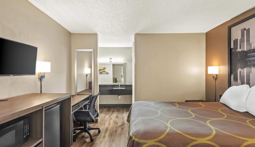 Standard Room, 1 Queen Bed