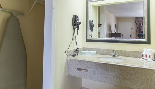 Studio Suite, 1 King Bed, Non Smoking