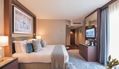 Classic Room, 1 Queen Bed, Balcony