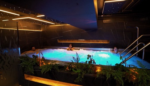Address Club Suite