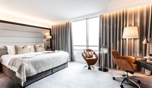 Address Club King Room 
