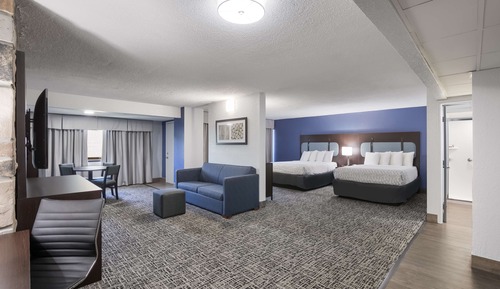 Suite, 2 Queen Beds, Balcony, River View (with Sofabed)