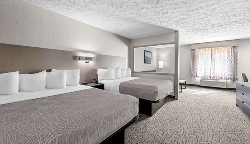 Suite, 2 Queen Beds, Non Smoking